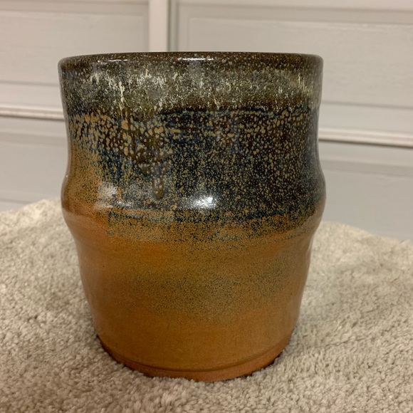 Flower pot holder - Picture 1 of 3